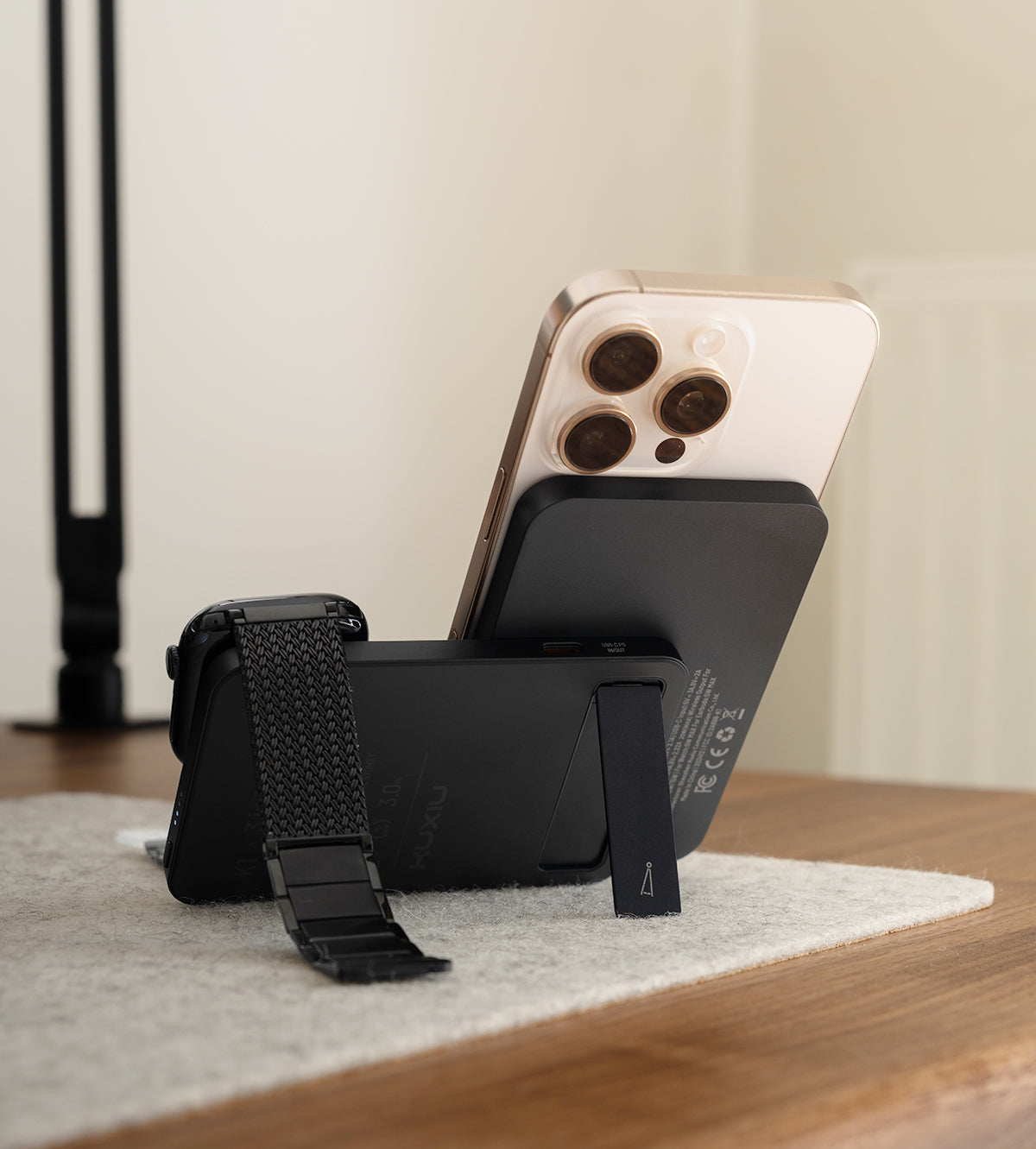 KUXIU K1 15W Fast Charging 3-in-1 MagSafe Power Bank - Black