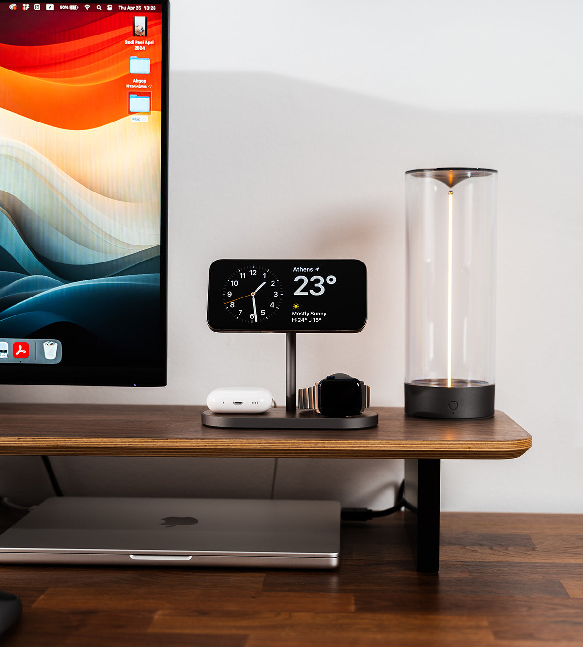 X23 Pro 3-in-1 MagSafe Charging Stand · Wood Grain