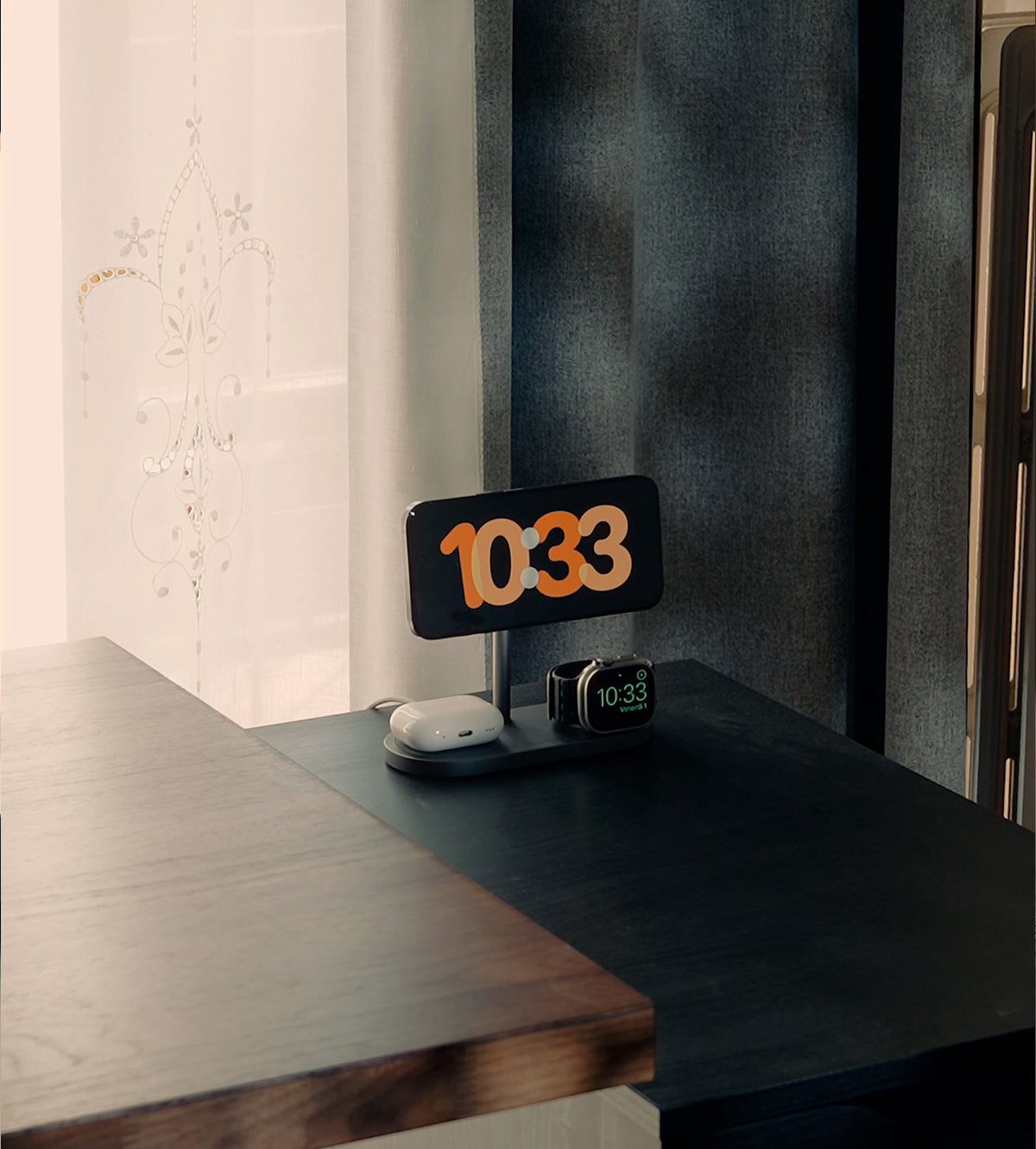 X23Q Qi2 Certified 3-in-1 MagSafe Charging Stand · Gray