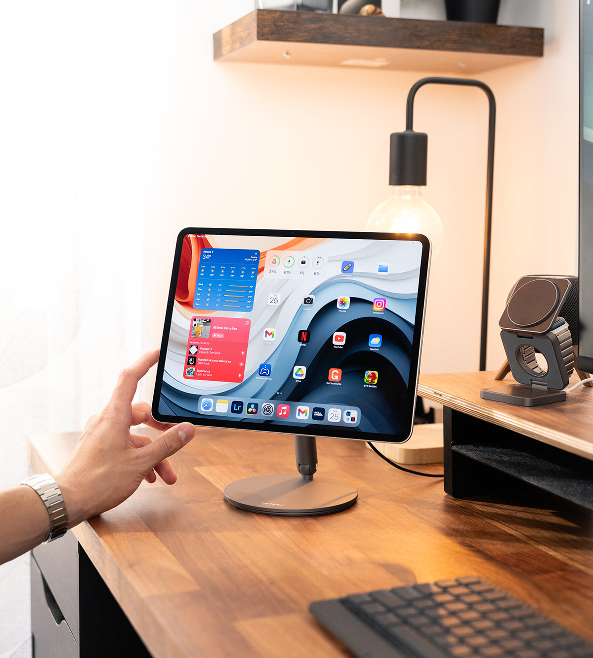 X44 Pro MAX iPad Magnetic Charging Stand